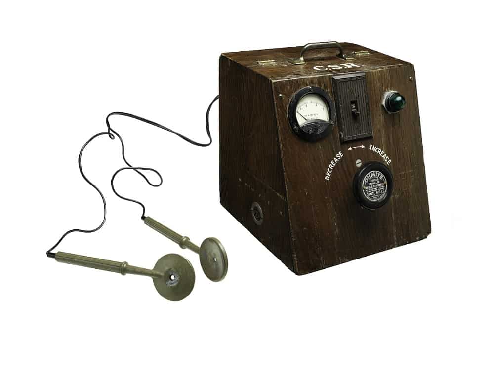 The-early-Defibrilators.jpg